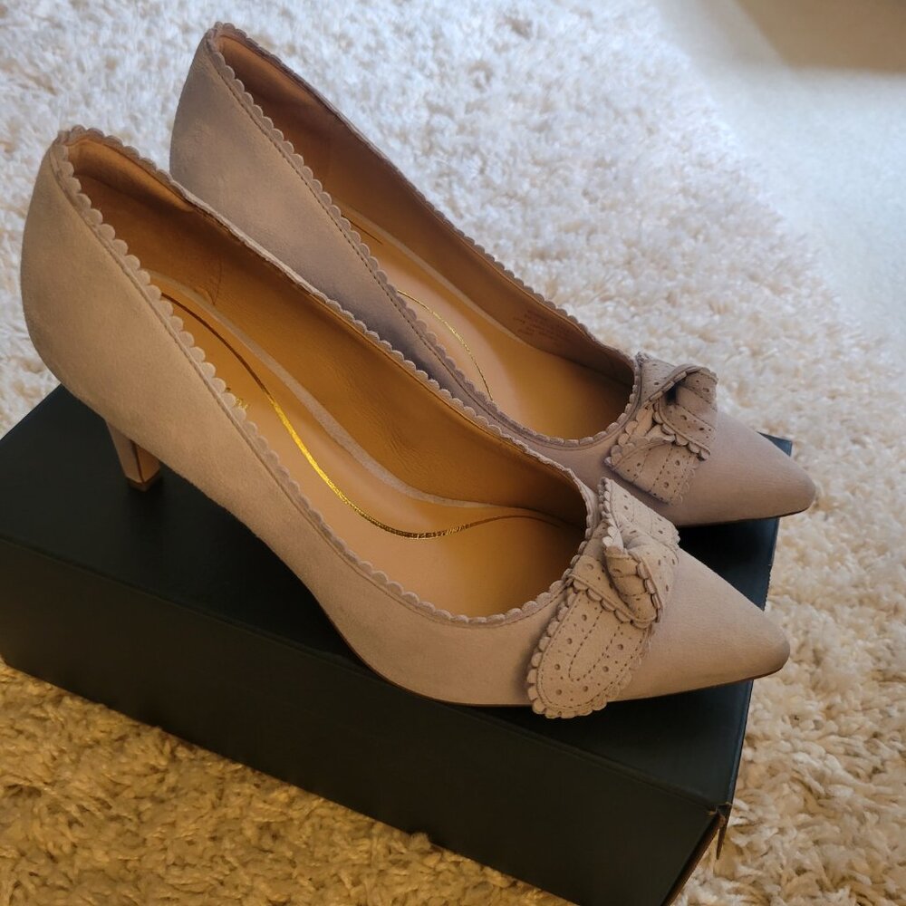 Cole Haan Bellport Bow Pump - 8.5 - Picture 2 of 6